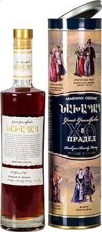 Бренді Вірменський Прадід 8 y.o. 40% 0.5 л tube